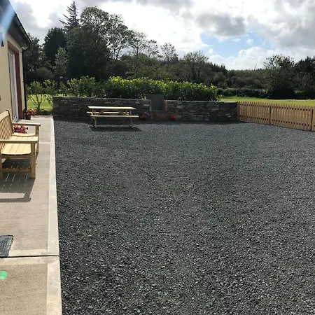 Feriehus 3 Bedroom Near Kilrush&doonbeg