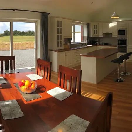 3 Bedroom Near & Doonbeg *